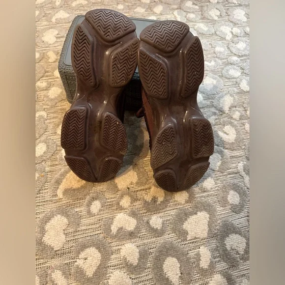 Steve Madden Dark Burgundy Sneakers with Rhinestones size 10 - Picture 7 of 7